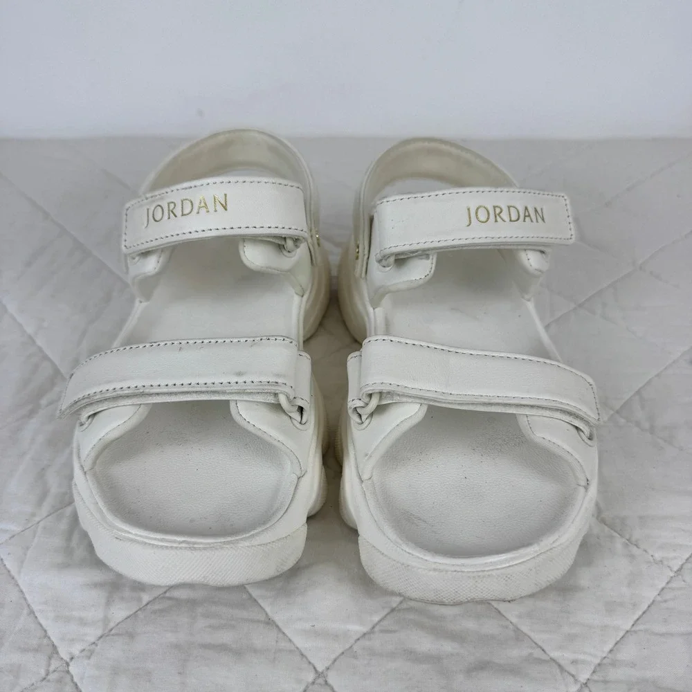 Jordan Deja Sail Metallic Gold Platform Sandals Women's Size 8 FN5036 100‎